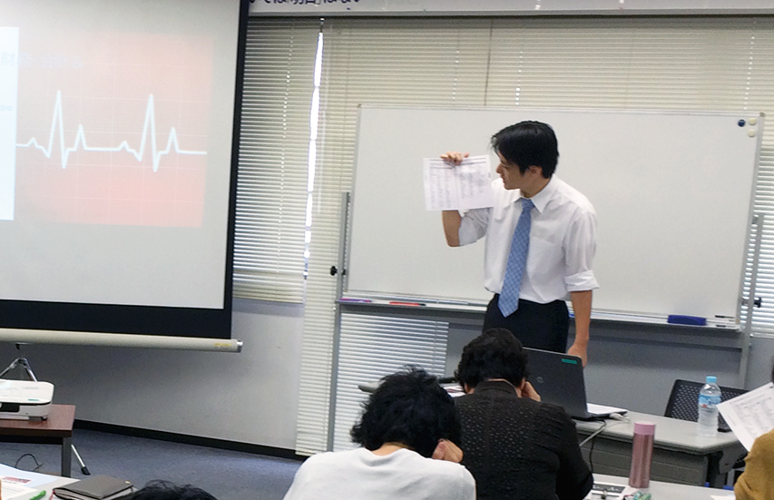 各分野の第一線で活躍中の講師陣